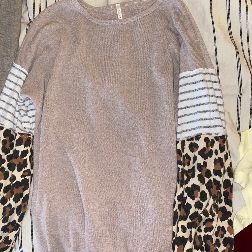 Multi print sleeve top
